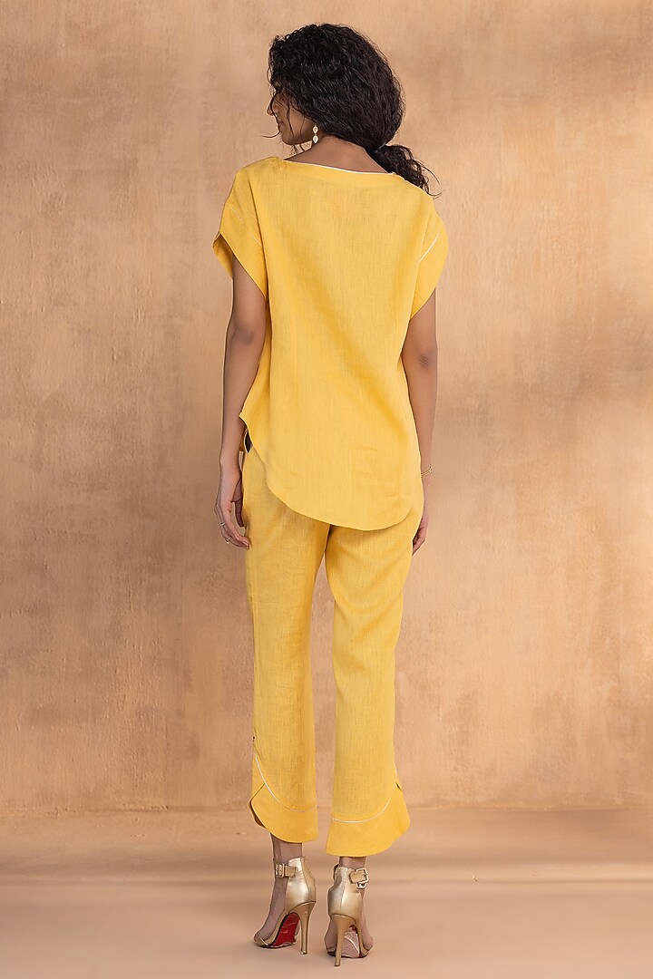 Sun-Colored Linen Hand-Screen Printed Co-Ord Set by Kaveri at Pernia's Pop Up Shop
