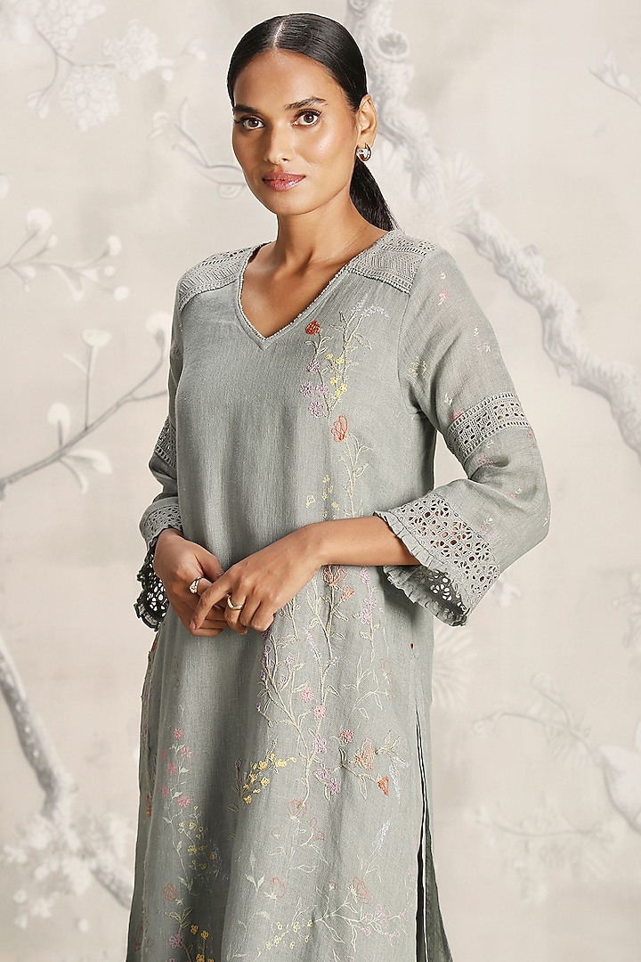Jade Green Linen Screen Printed Tunic Set by Kaveri at Pernia's Pop Up Shop