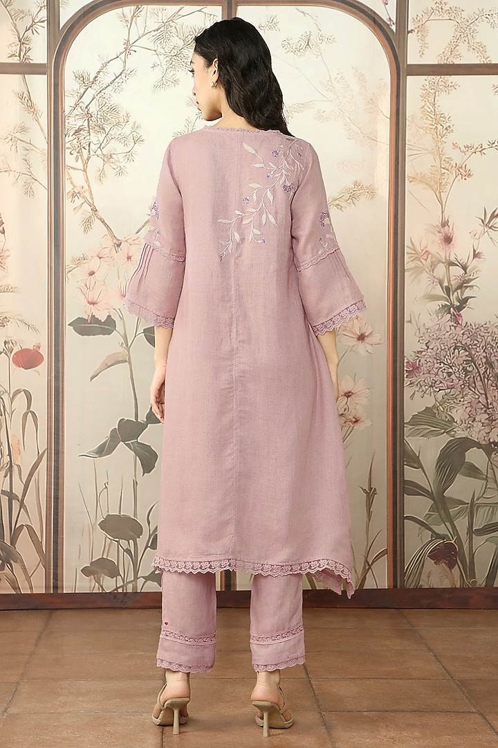 Quartz Linen Thread Hand Embroidered Tunic Set by Kaveri at Pernia's Pop Up Shop