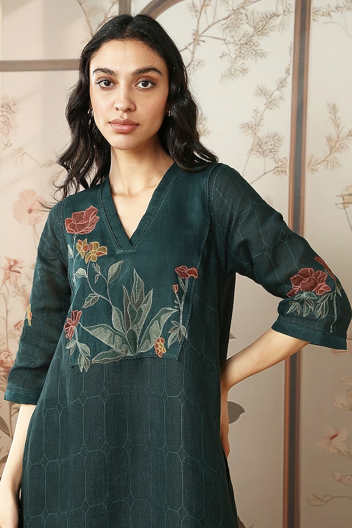 Forest Green Linen Printed & Embroidered Tunic Set by Kaveri at Pernia's Pop Up Shop