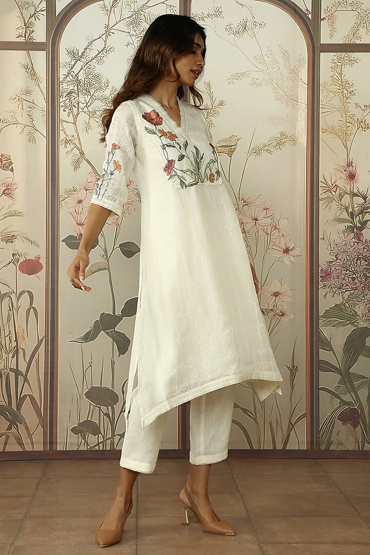 Off-White Linen Printed & Embroidered Tunic Set by Kaveri at Pernia's Pop Up Shop