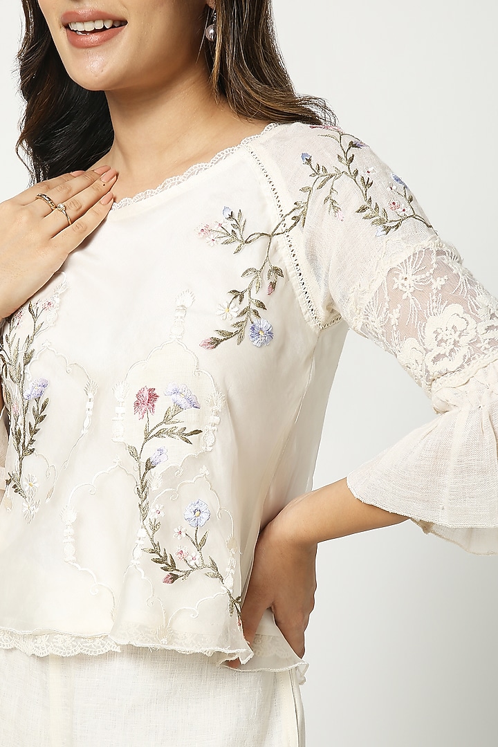 Off-White Linen Floral Hand Embroidered Co-Ord Set by Kaveri at Pernia's Pop Up Shop