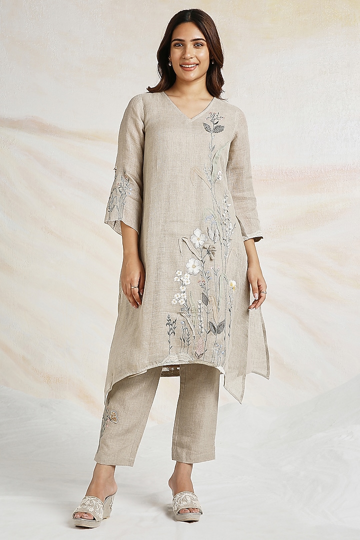 Natural Beige Linen Floral Hand Embroidered Kurta Set by Kaveri at Pernia's Pop Up Shop