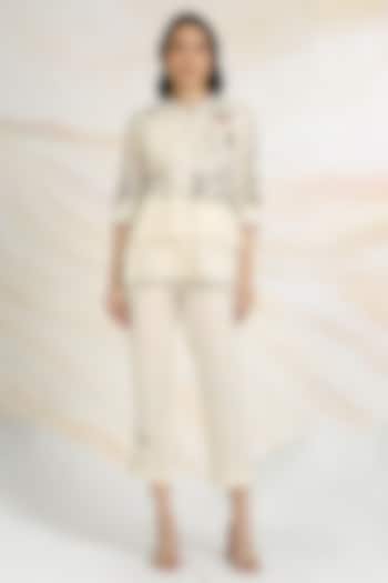 Off-White Linen Hand Embroidered Co-Ord Set by Kaveri at Pernia's Pop Up Shop