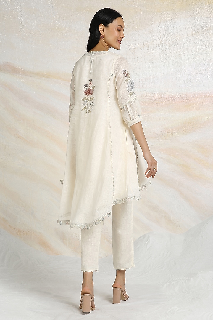 Off-White Linen Floral Hand Embroidered & Printed Co-Ord Set by Kaveri at Pernia's Pop Up Shop