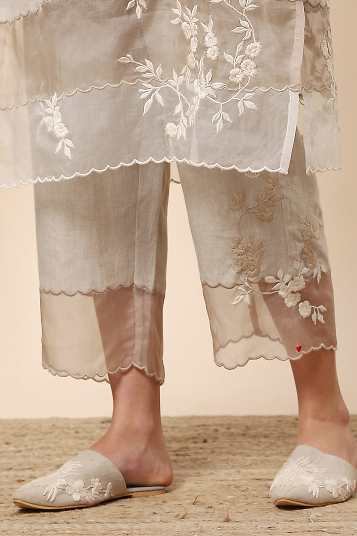 Nude Embroidered Kurta Set by Kaveri at Pernia's Pop Up Shop