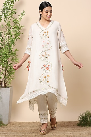 Off-White Embroidered Tunic by Kaveri