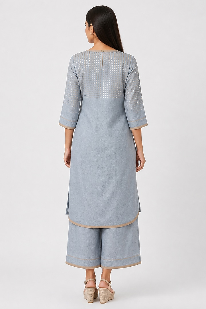 Periwinkle-Colored Linen Blend Kurta Set by Kaveri at Pernia's Pop Up Shop
