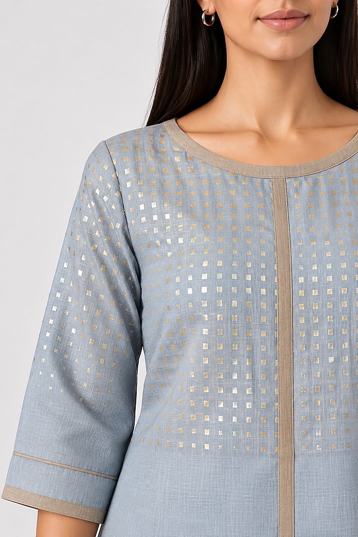 Periwinkle-Colored Linen Blend Kurta Set by Kaveri at Pernia's Pop Up Shop
