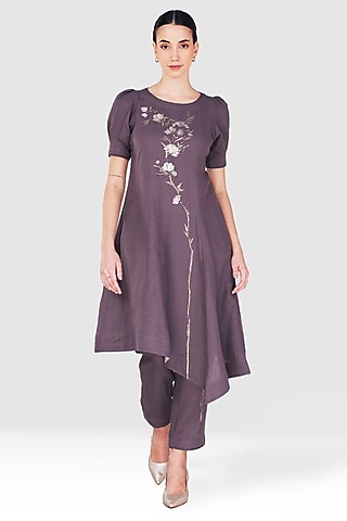 Grey & Black Linen Asymmetric Kurta Set by Kaveri