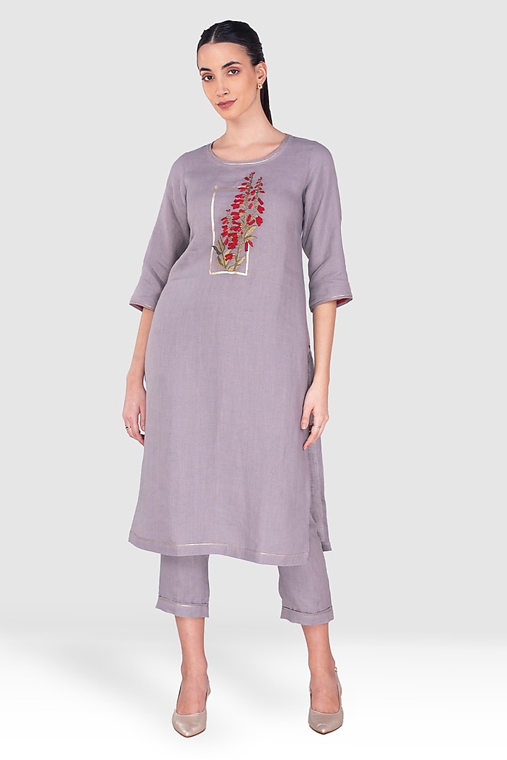 Fossil Grey Linen Thread Embossed Embroidered Kurta Set by Kaveri at Pernia's Pop Up Shop