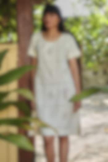 Off-White Linen Blend Printed & Embroidered Summer Dress by Kaveri at Pernia's Pop Up Shop