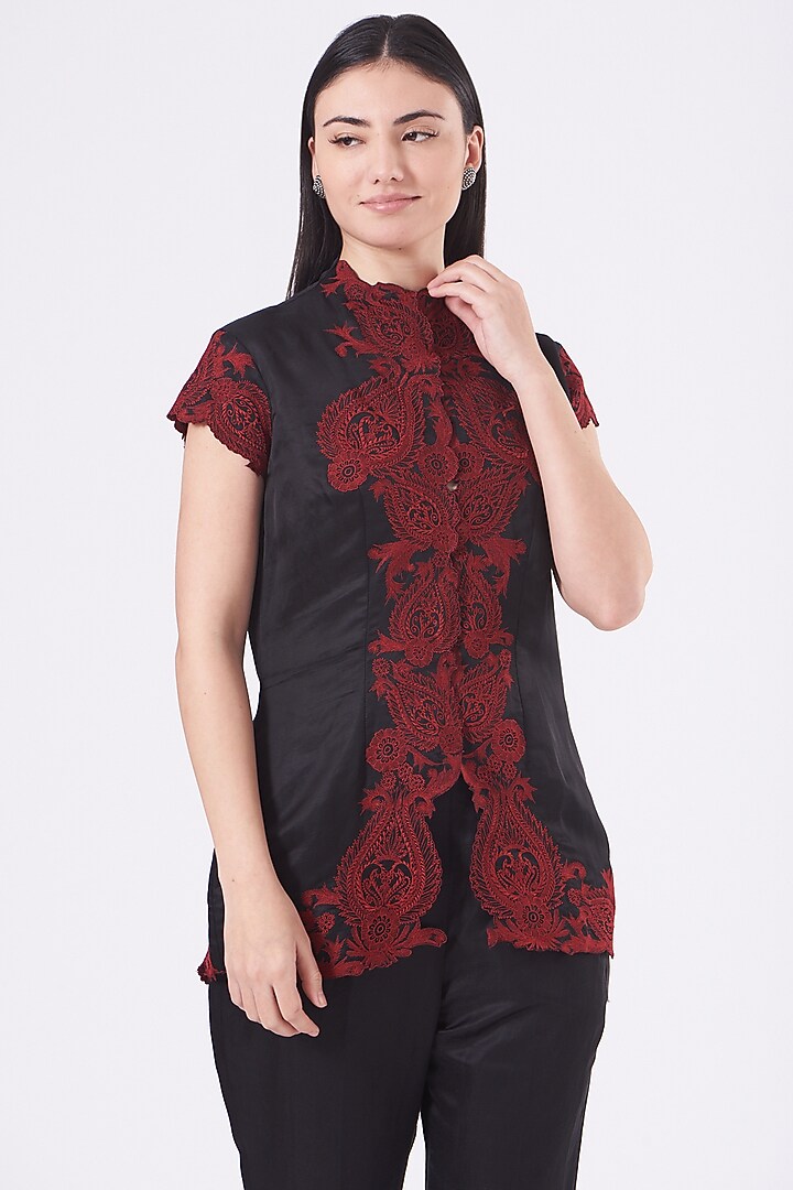 Black Thread Embroidered Tunic by Kartikeya at Pernia's Pop Up Shop
