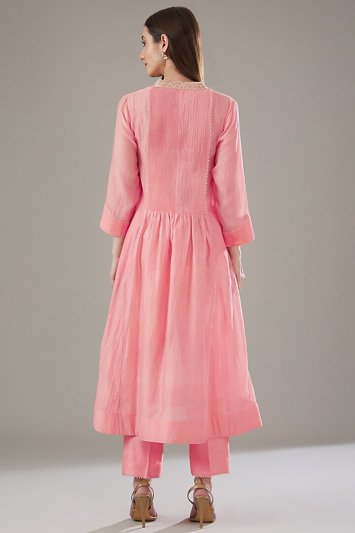 Coral Chanderi Embroidered Kurta Set by Kyra By Bhavna at Pernia's Pop Up Shop