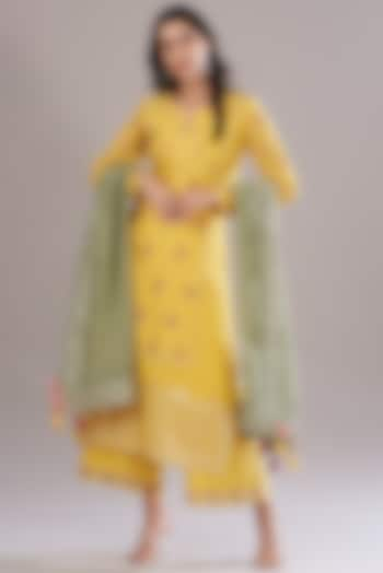 Yellow Chanderi Embroidered Kurta Set by Kyra By Bhavna at Pernia's Pop Up Shop