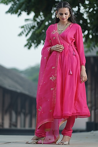 Magenta Embroidered Angrakha Kurta Set by Kyra By Bhavna