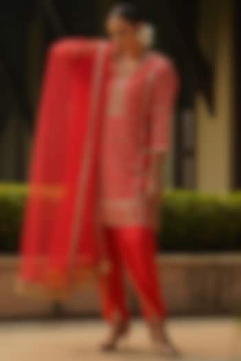 Coral Hand Embroidered Kurta Set by Kyra By Bhavna