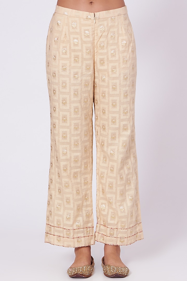 Coral Embroidered Kurta Set by Kyra By Bhavna at Pernia's Pop Up Shop