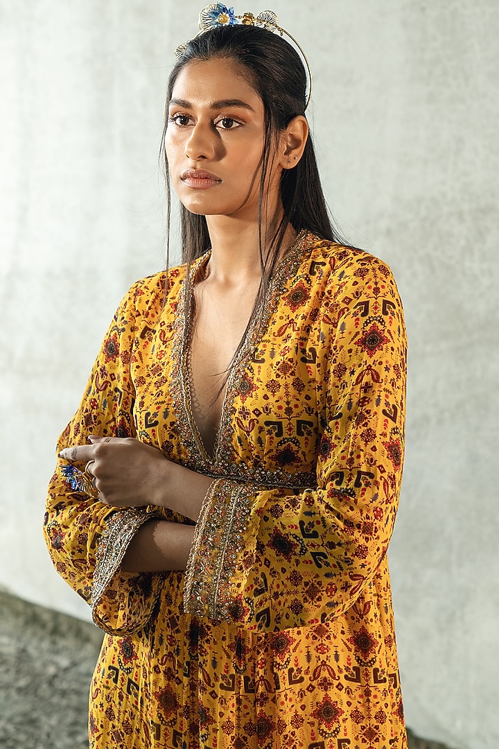 Yellow Georgette Jaal Printed & Embellished Kurta Set by Kyross at Pernia's Pop Up Shop