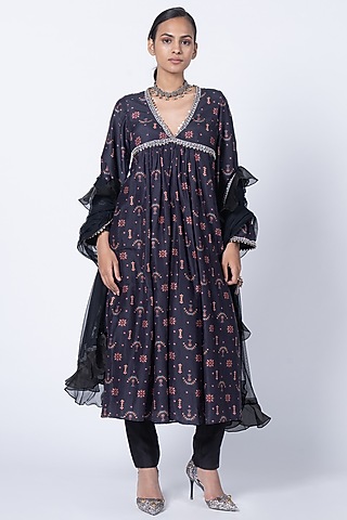 Black Silk Chanderi Embellished & Butta Printed Kurta Set by Kyross