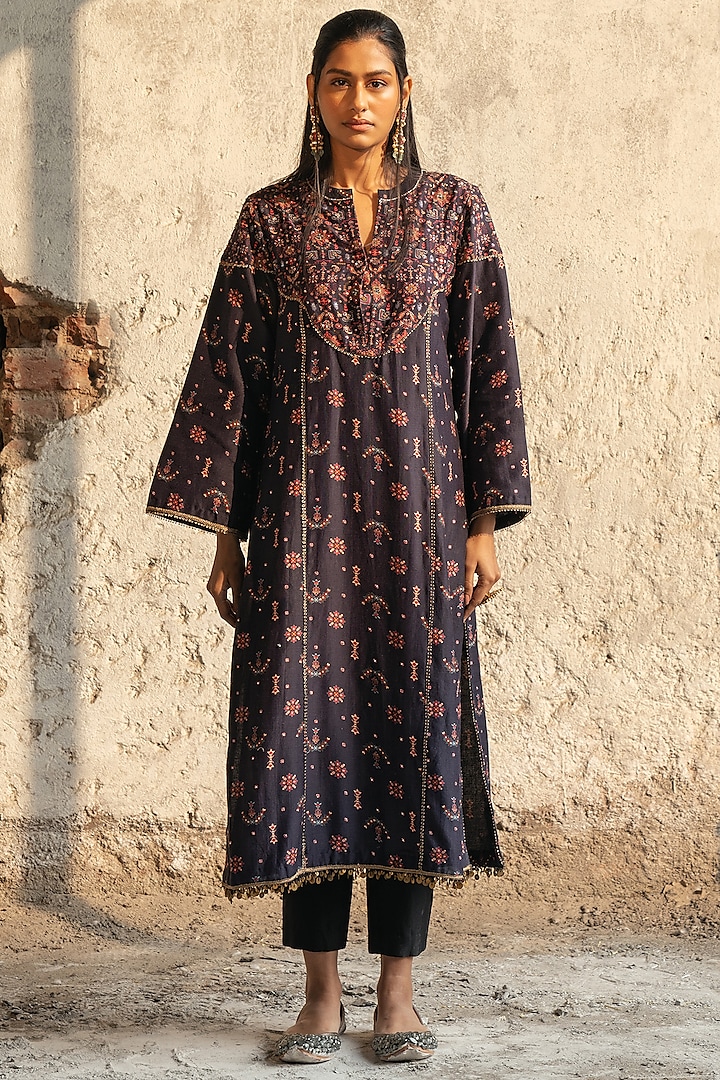 Black Silk Chanderi Embellished & Butta Printed Kurta Set by Kyross