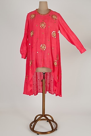 Pink Embroidered Asymmetric Kurta by Kunza