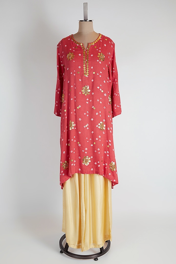 Red Embroidered Kurta With Bottoms by Kunza at Pernia's Pop Up Shop