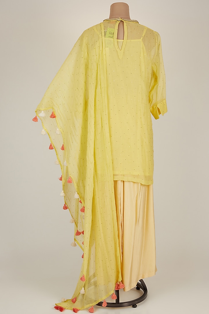 Yellow Hand Embroidered Kurta Set by Kunza at Pernia's Pop Up Shop