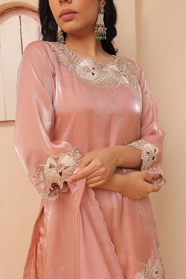 Peach Glass Organza Cutwork Tunic Set by Label Astha Chhabra at Pernia's Pop Up Shop