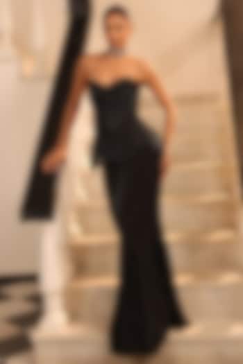 Black Lycra & Organza Fish-Cut Skirt Set by Label Astha Chhabra at Pernia's Pop Up Shop