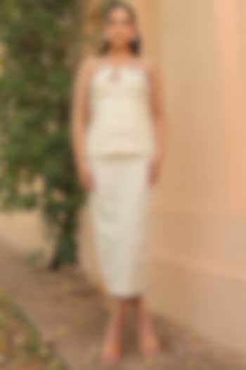 Off-White Organza Pencil Skirt Set by Label Astha Chhabra at Pernia's Pop Up Shop