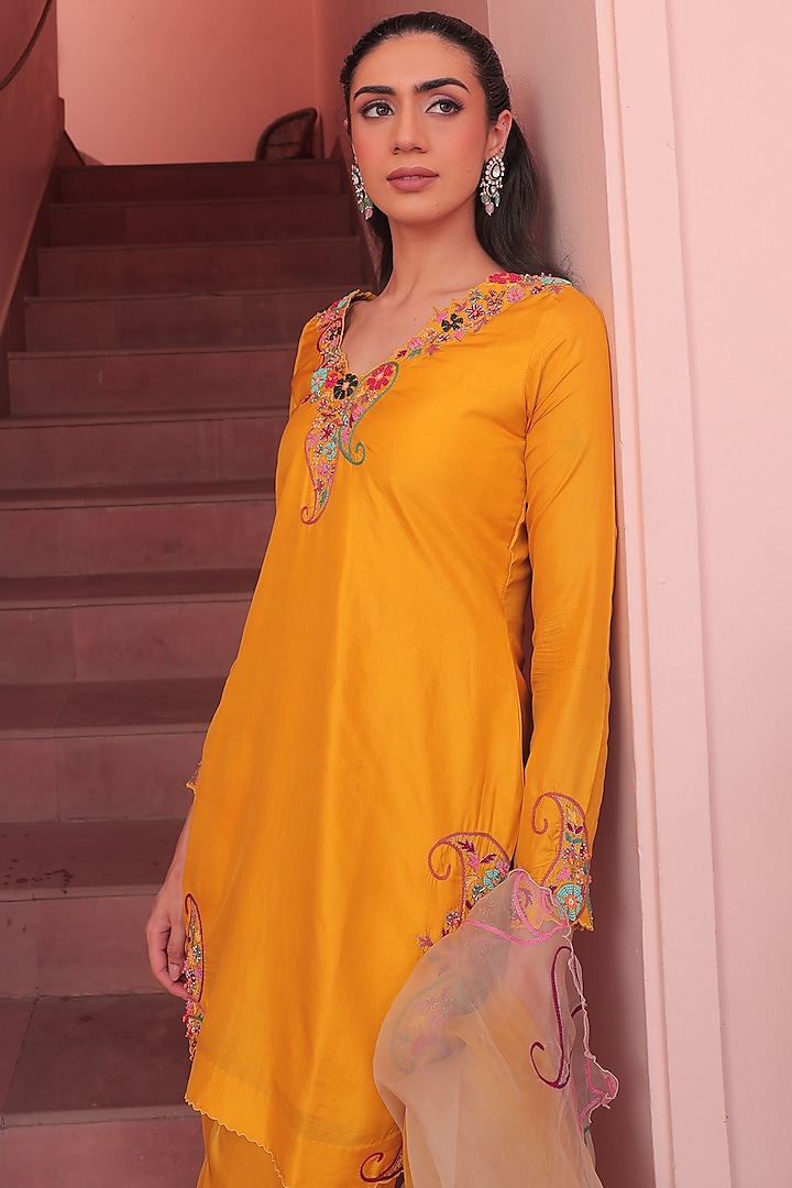 Yellow Silk & Satin Georgette Pearl Embroidered Kurta Set by Label Astha Chhabra at Pernia's Pop Up Shop