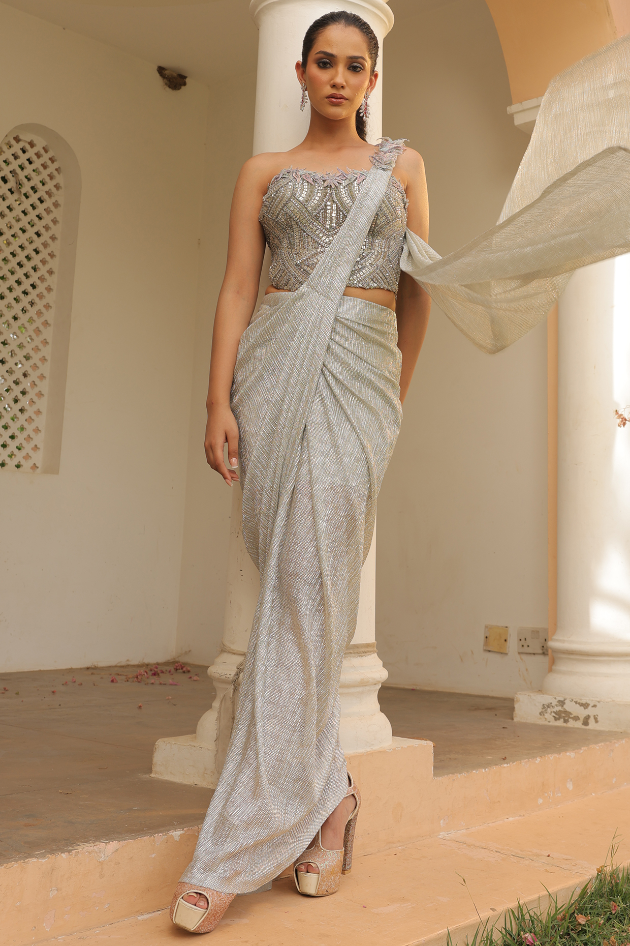 Silver Metallic Crepe & Net Pre-Stitched Wedding Saree Set by Label Astha Chhabra at Pernia's Pop Up Shop