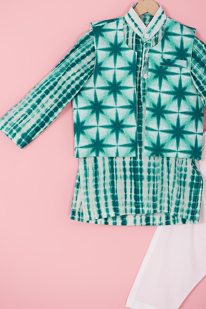 Green Cotton Front Open Jacket Set For Boys by Laado at Pernia's Pop Up Shop