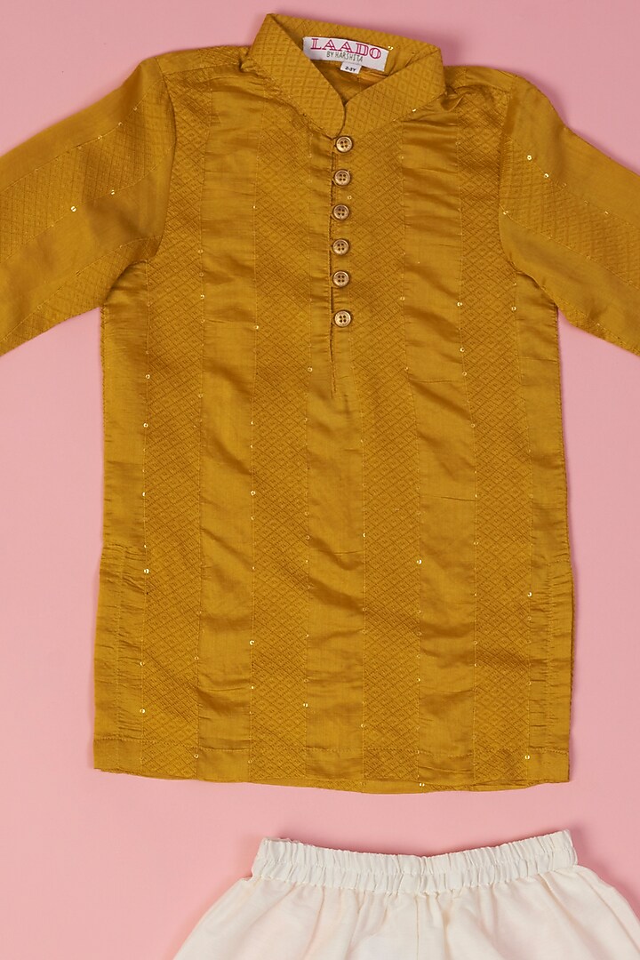Mustard Yellow Chanderi Kurta Set by Laado at Pernia's Pop Up Shop
