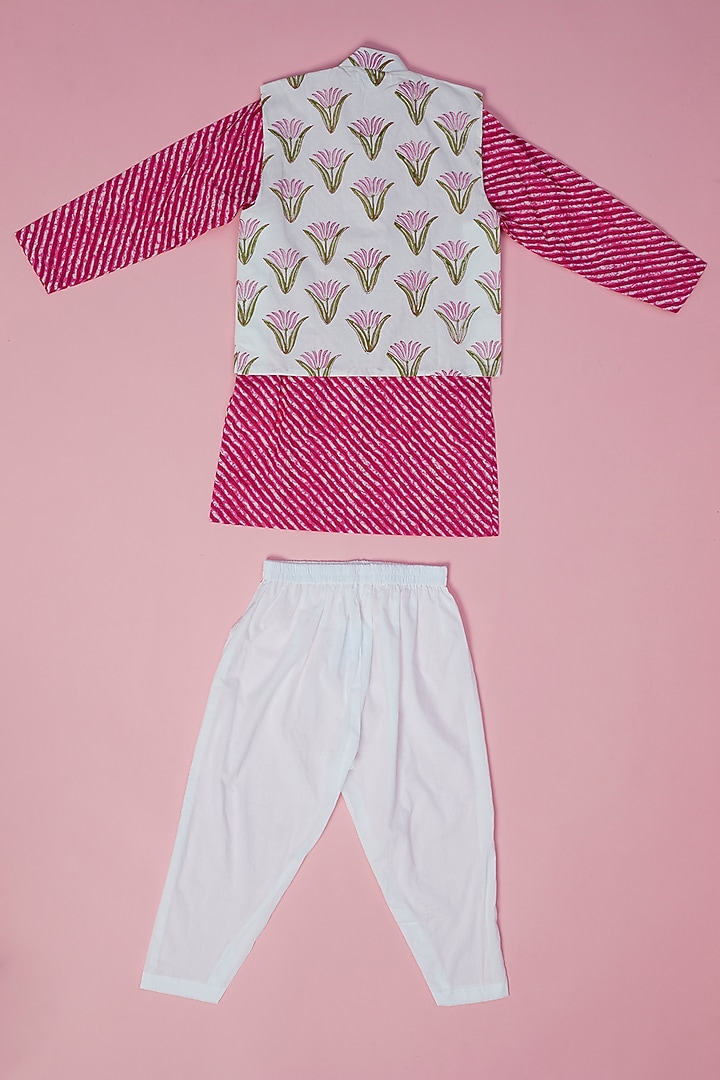 Pink Cotton Leheriya Printed Bundi Jacket Set by Laado at Pernia's Pop Up Shop