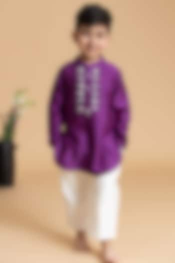 Japanese Violet Silk Chanderi Hand Embroidered Kurta Set For Boys by LAAD In Every Touch