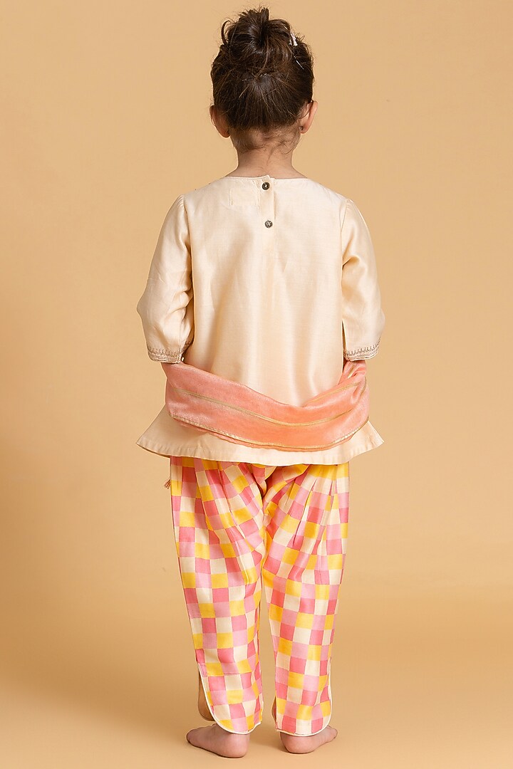 Champion Blush Silk Chanderi Embroidered Kurta Set by LAAD In Every Touch at Pernia's Pop Up Shop