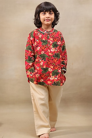 Deep Red Silk Chanderi Floral Printed Kurta Set For Boys by LAAD In Every Touch