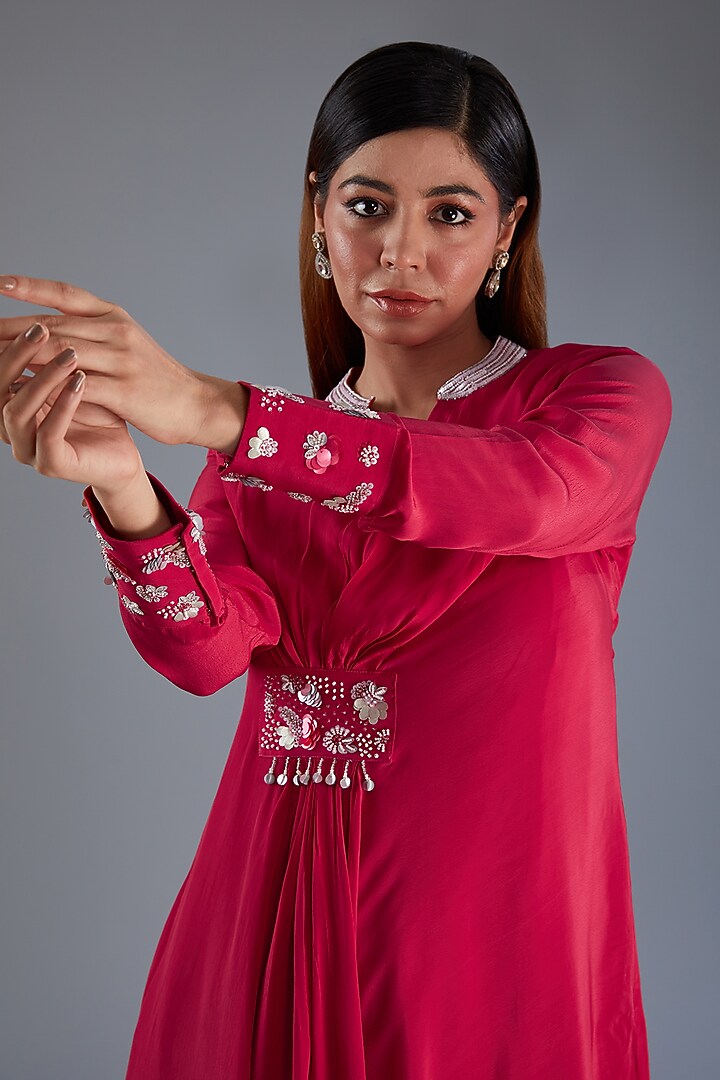 Pink Bemberg Crepe Sequins Embroidered Tunic Set by Label Manasi at Pernia's Pop Up Shop