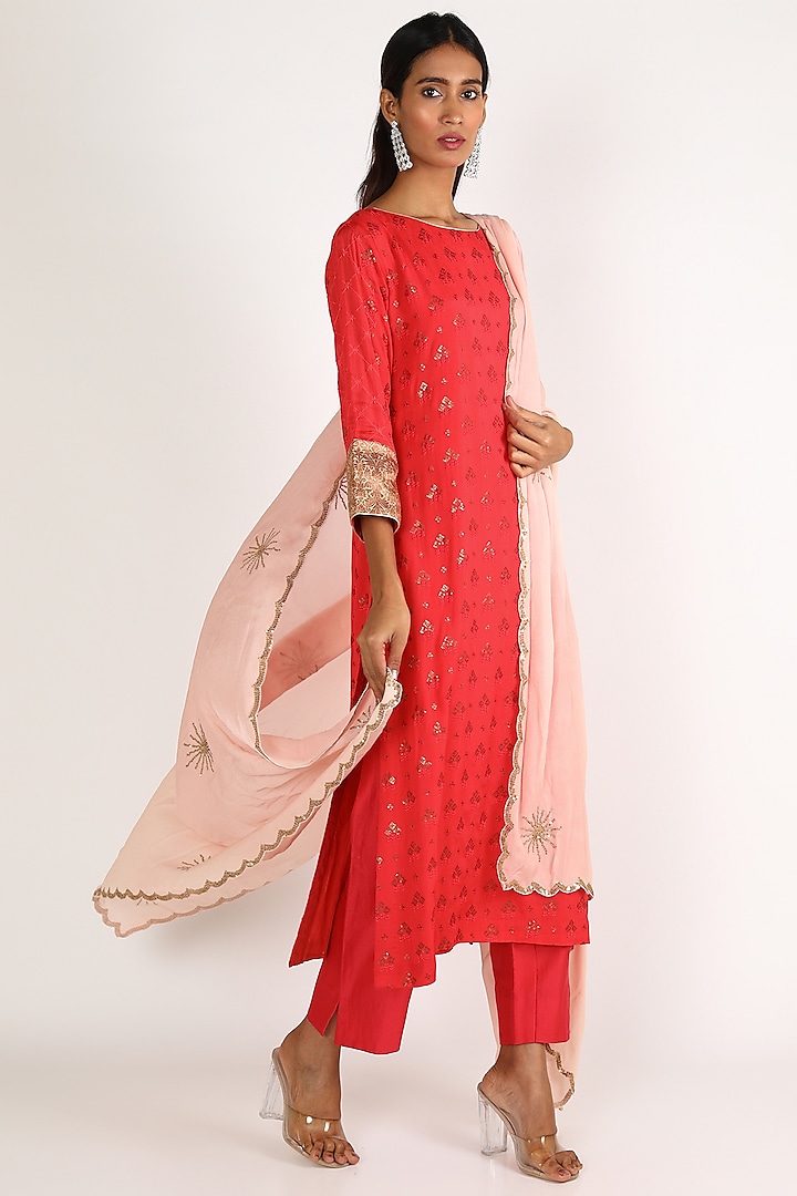 Coral & Pink Embroidered Kurta Set by LACHESIS