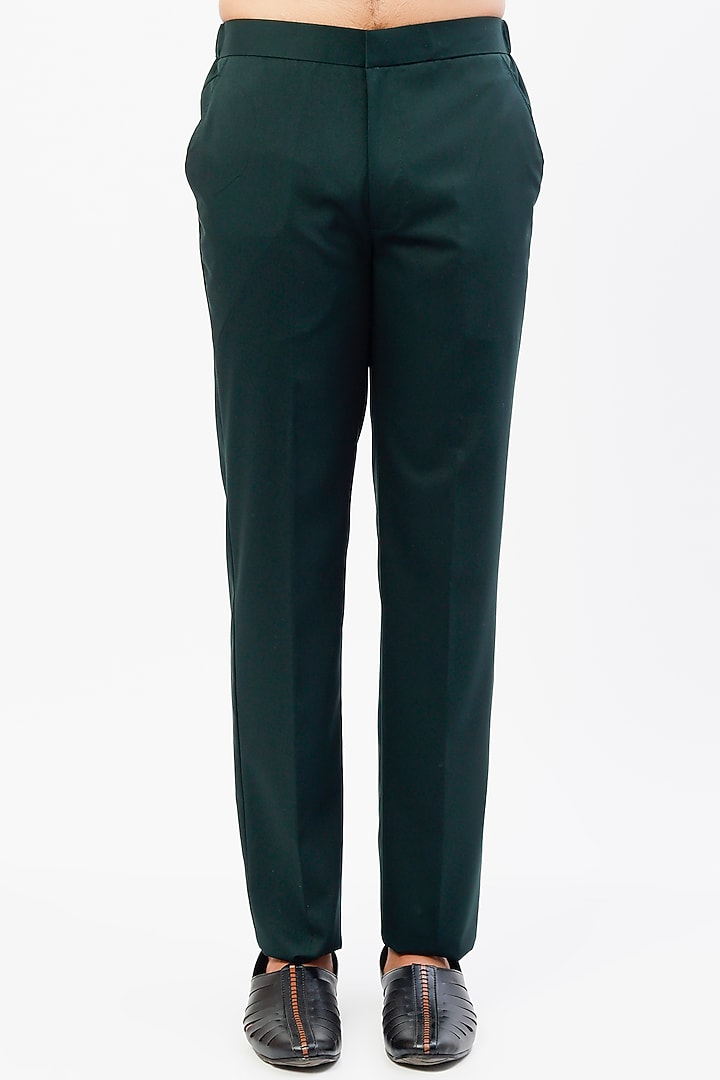 Green Silk Kurta Set by LABEL CRESTELLI at Pernia's Pop Up Shop
