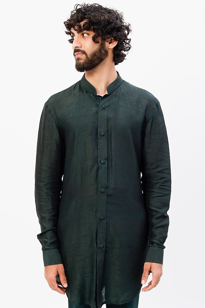 Green Silk Kurta Set by LABEL CRESTELLI at Pernia's Pop Up Shop