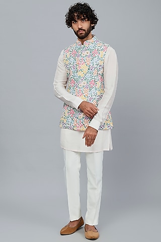 Ivory Thread Work Bundi Set