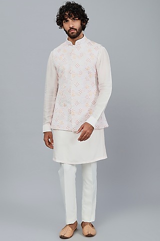 Powder Rose Embroidered Bundi Jacket With Kurta Set by LABEL CRESTELLI