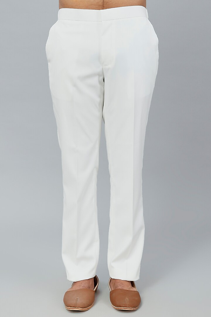 Ivory Suiting Cutdana Hand Embroidered Bundi Jacket Set by LABEL CRESTELLI at Pernia's Pop Up Shop