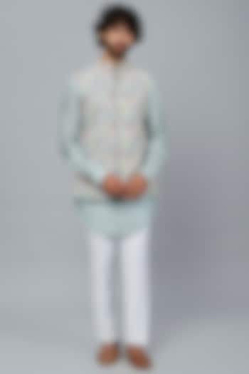 Grey Embroidered Bundi Jacket With Kurta Set by LABEL CRESTELLI