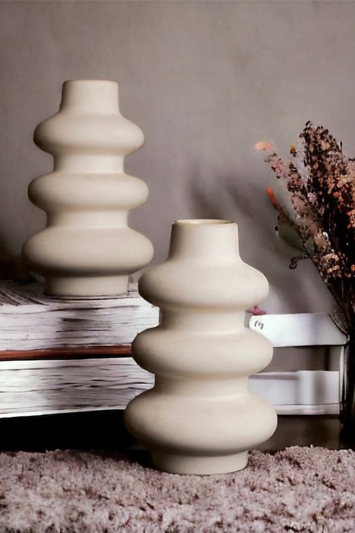 White ceramic Handcrafted Wabi-Sabi Vase Set by La Dimora Selections