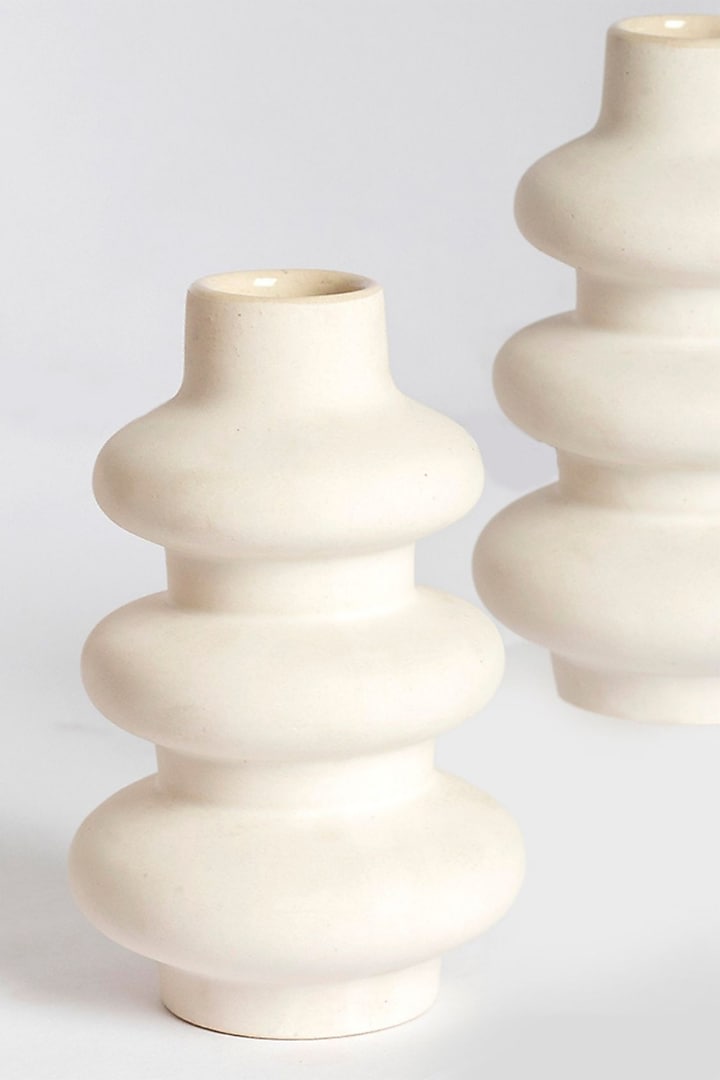 White ceramic Handcrafted Wabi-Sabi Vase Set Design by La Dimora