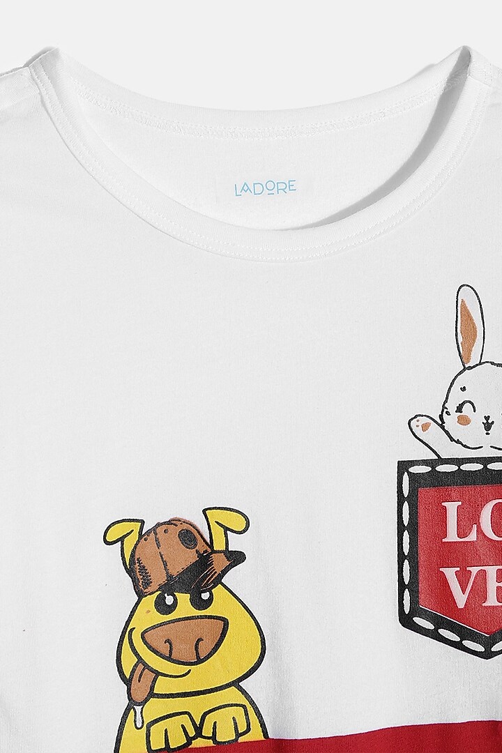 White Printed T-Shirt In Cotton & Spandex by LADORE at Pernia's Pop Up Shop